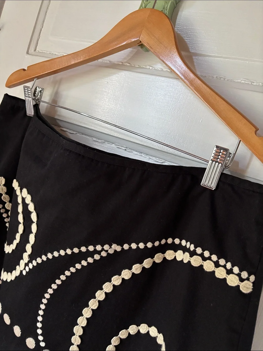 BOWDEN A- LINE EMBROIDERED SKIRT